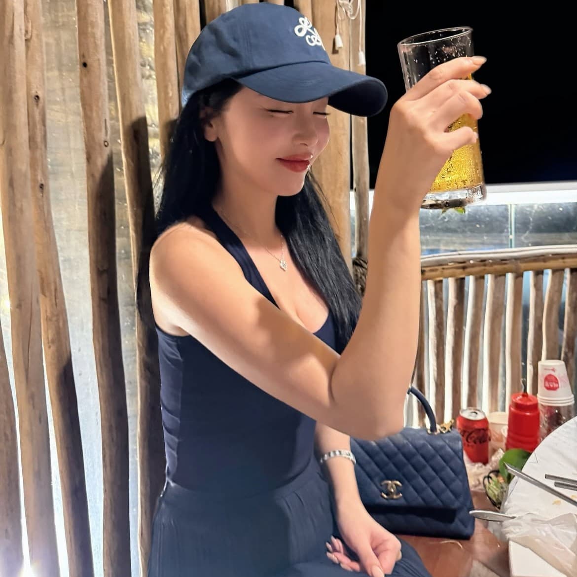 (홍진영 픽) 샤넬 블루 그레인드 카프스킨 캐비어 은장 플랩 코코핸들 라지