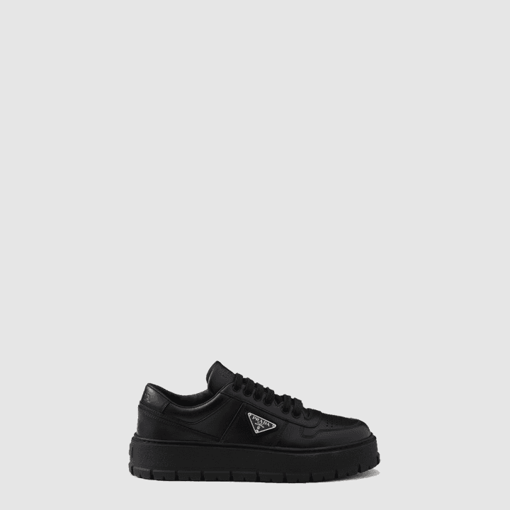 프라다 가죽 블랙 스니커즈