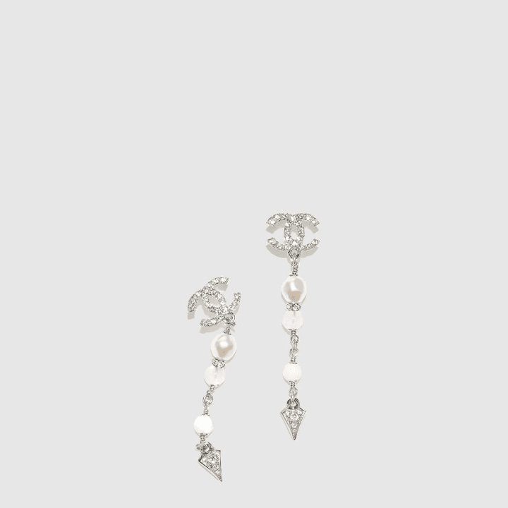 샤넬 Pendant 실버&화이트 귀걸이